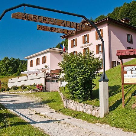 אביו Albergo Alpino Da Tullio מראה חיצוני תמונה