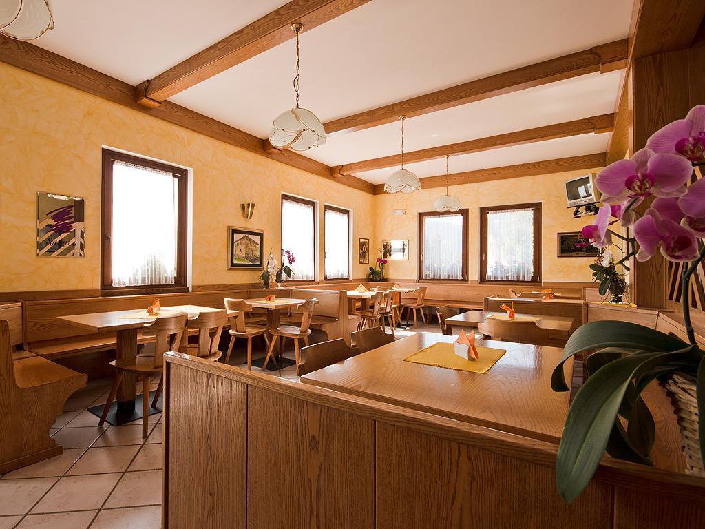 אביו Albergo Alpino Da Tullio מראה חיצוני תמונה