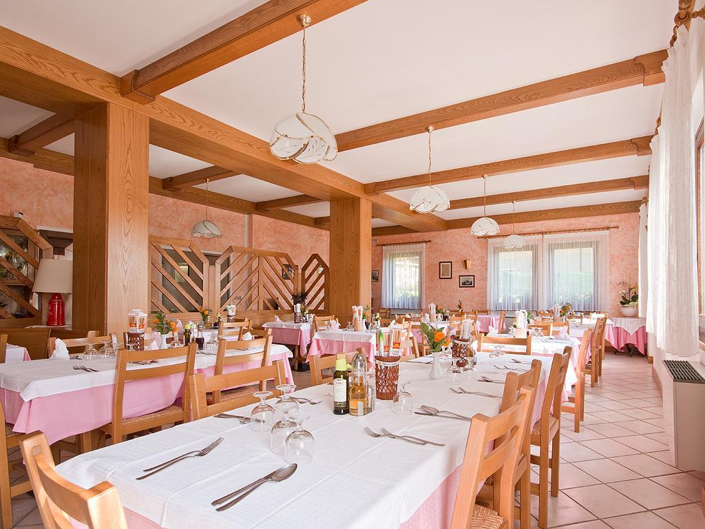 אביו Albergo Alpino Da Tullio מראה חיצוני תמונה